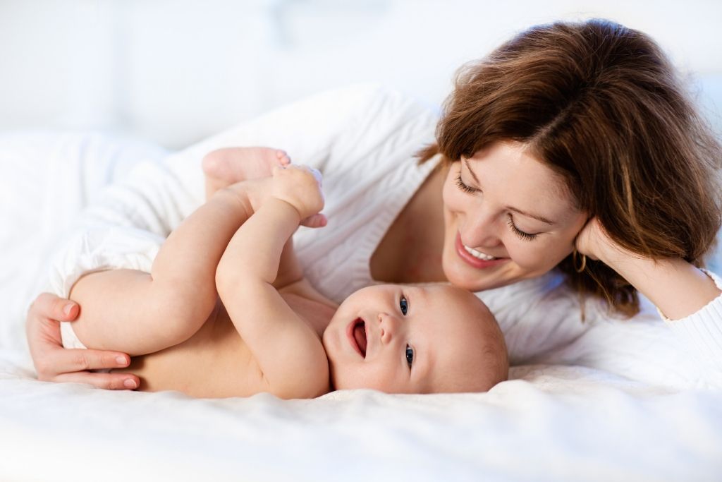Gladness Postpartum Care Essentials Kit for New Moms Stretch