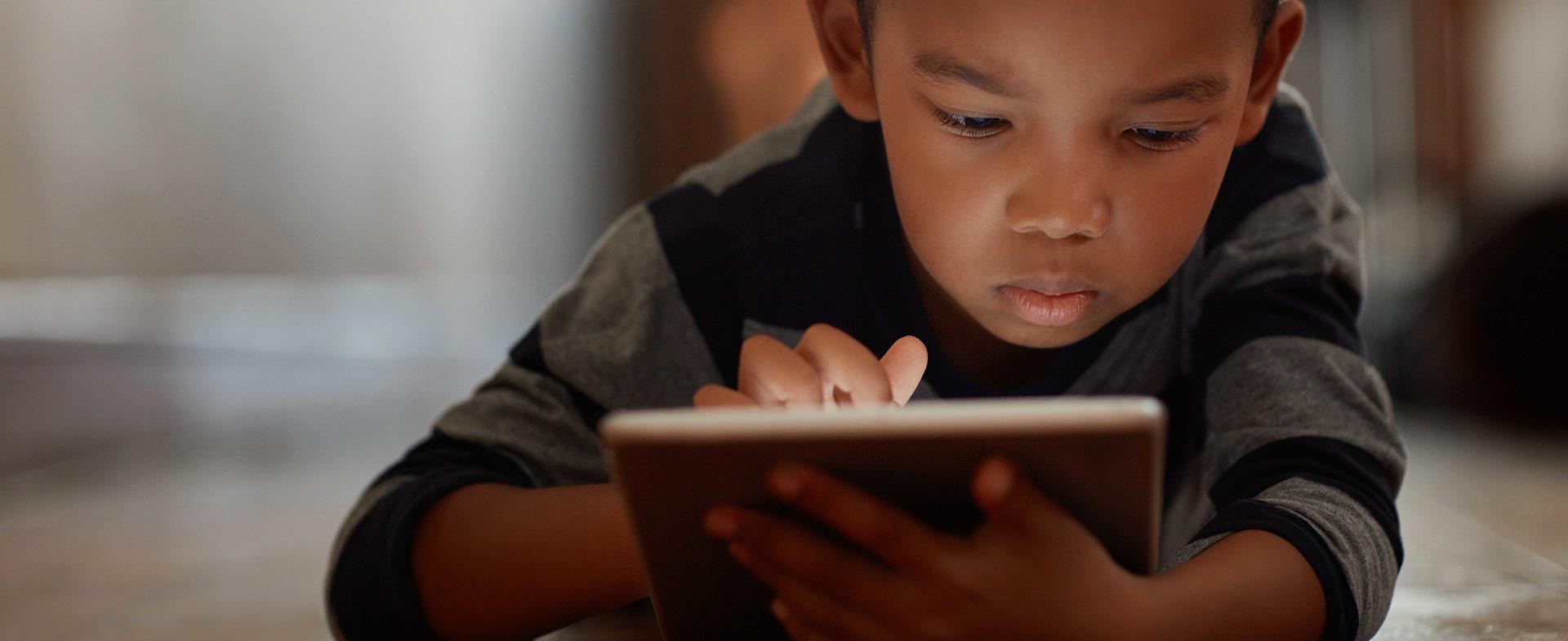 Managing Screen Time & Striking a Healthy Balance for Your Children