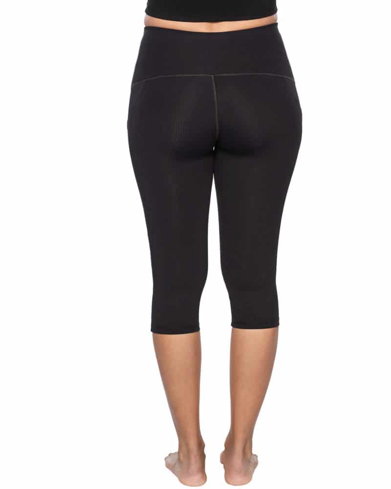 Buy Belore Slims Women Capri with Piping and Pockets Black at